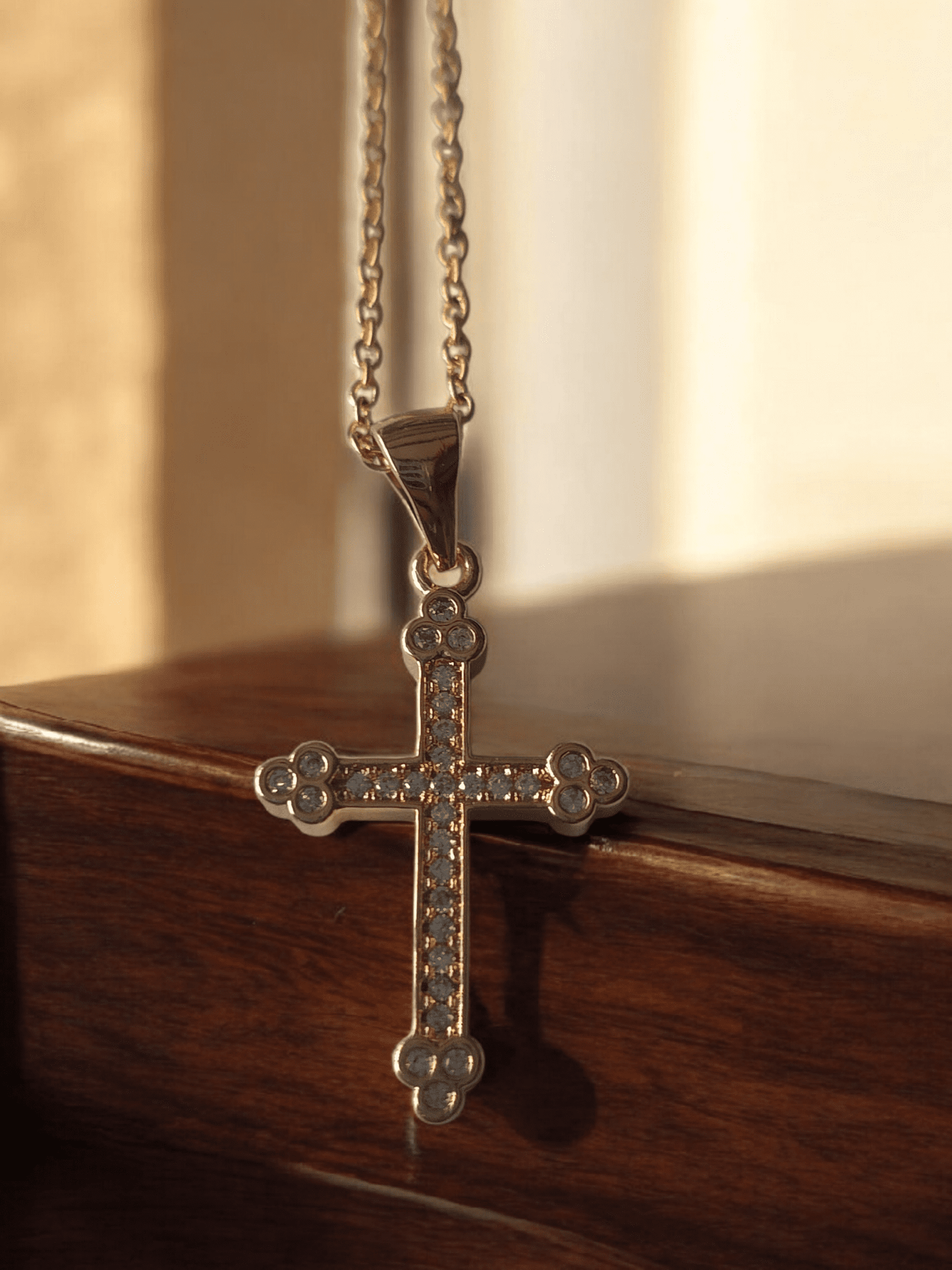 Pendentif croix strass avec chaîne acier inoxydable - Claudine Biker Shop