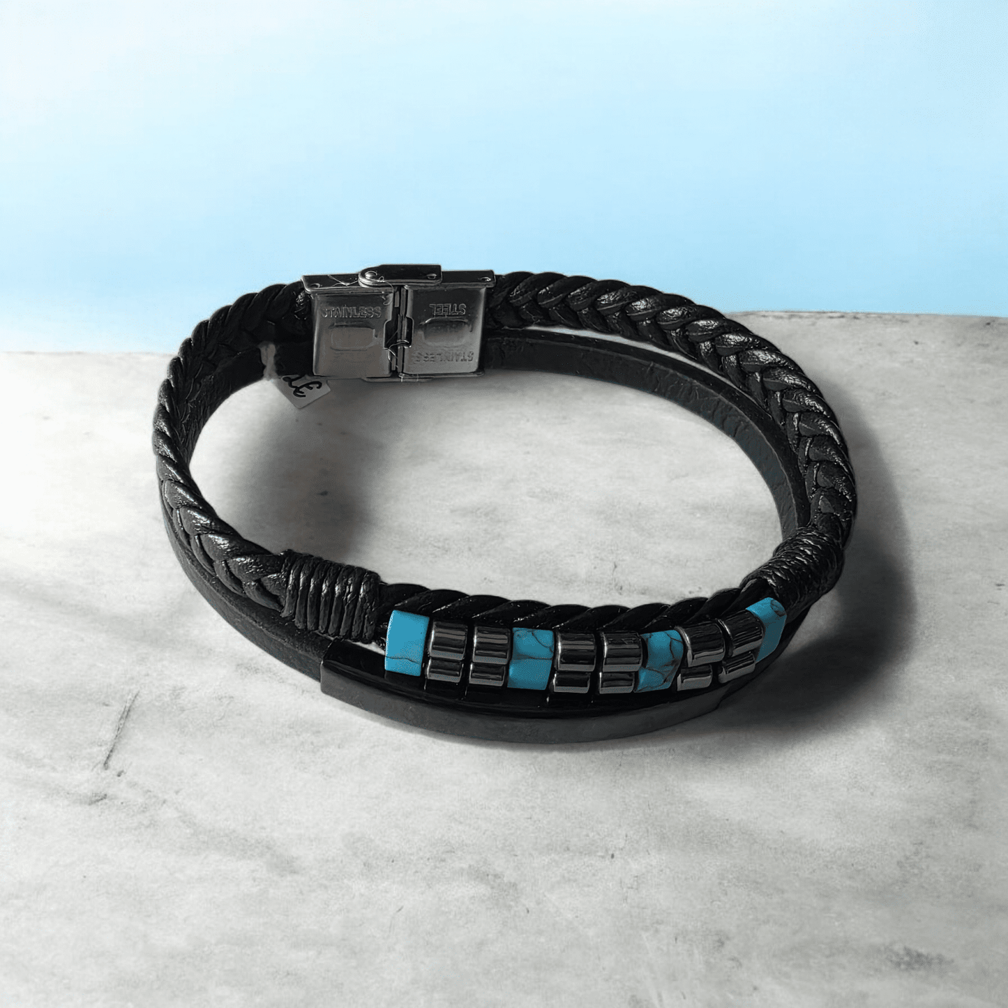 Bracelet biker cuir acier inoxydable avec turquoise - Claudine Biker Shop