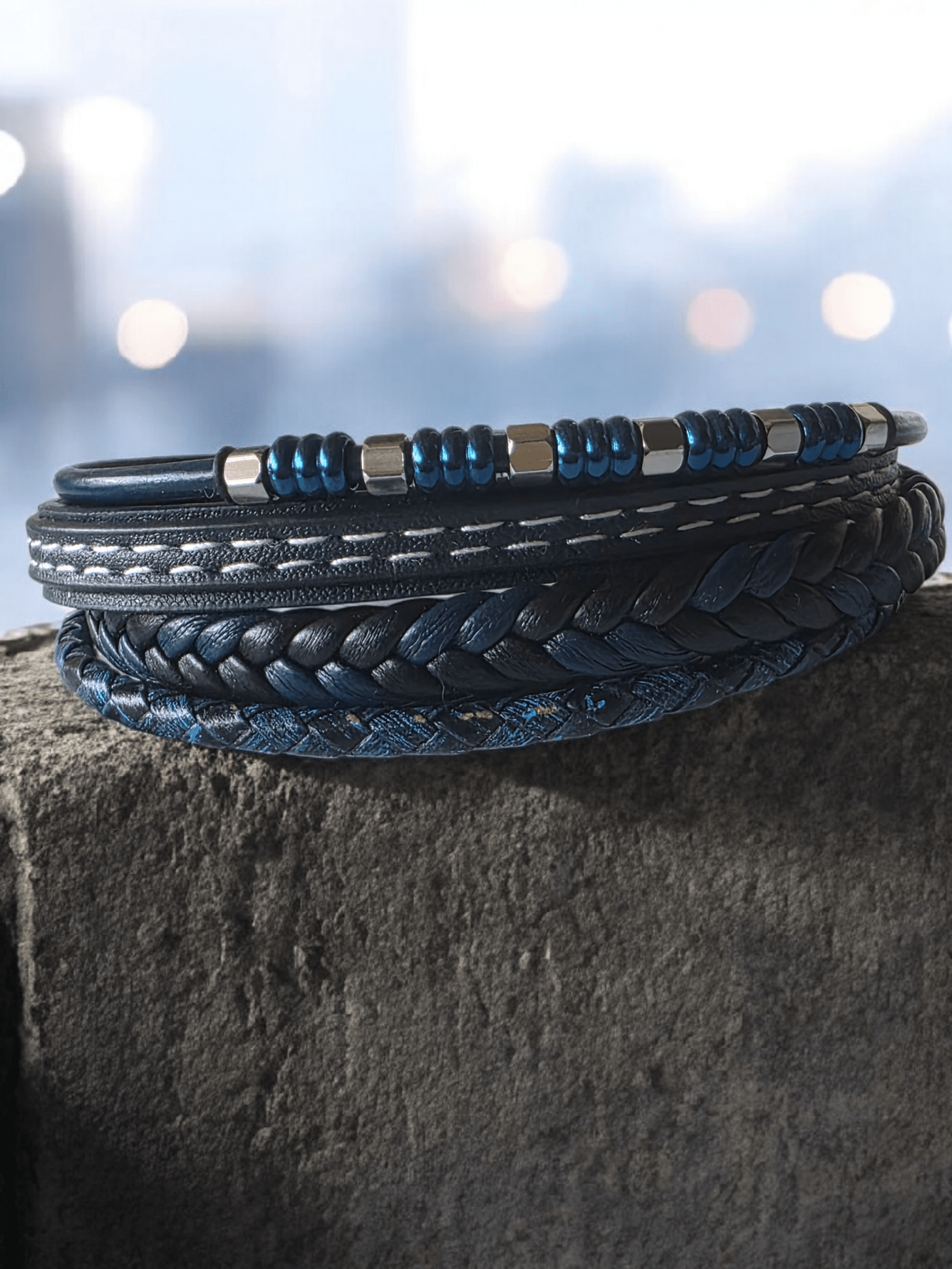 Bracelet homme cuir bleu et noir avec perles – Style bohème chic" - Claudine Biker Shop