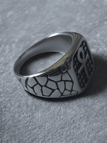 Chevalière croix de Ankh - Claudine Biker Shop