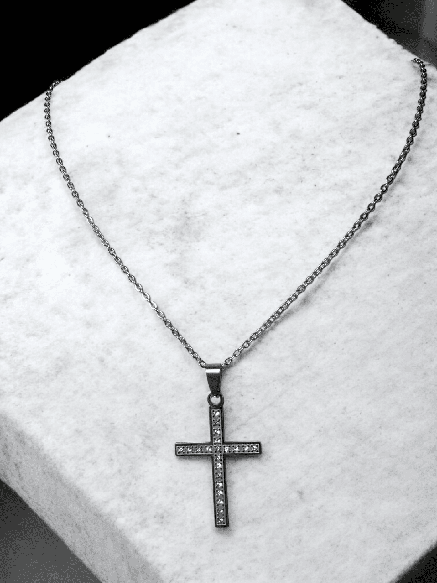 Collier croix strass Acier inoxydable 316l - Claudine Biker Shop