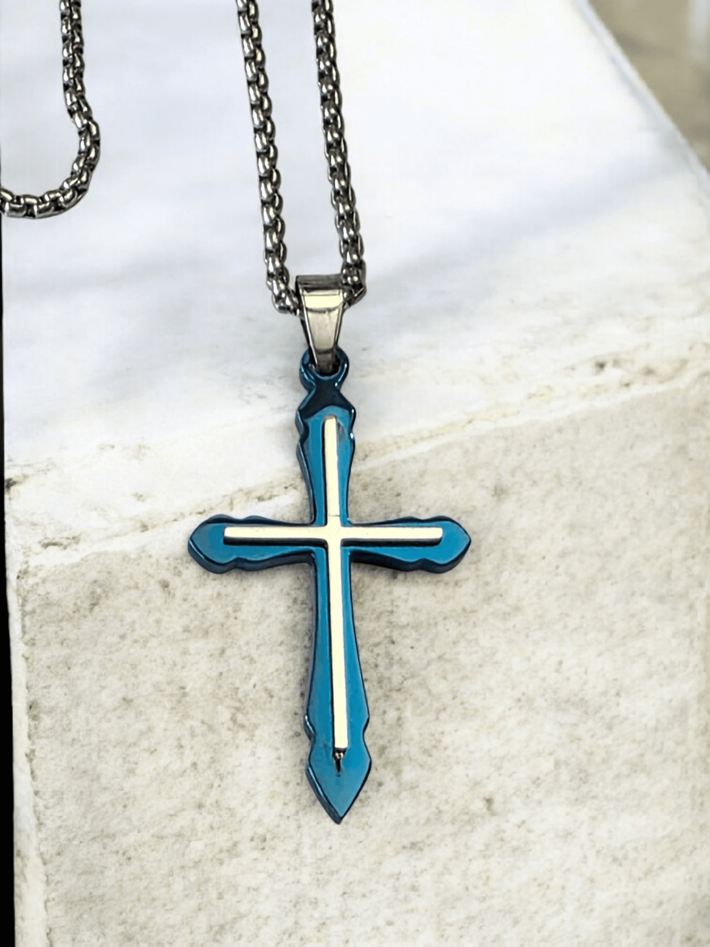 Pendentif croix bleue homme/femme - Claudine Biker Shop