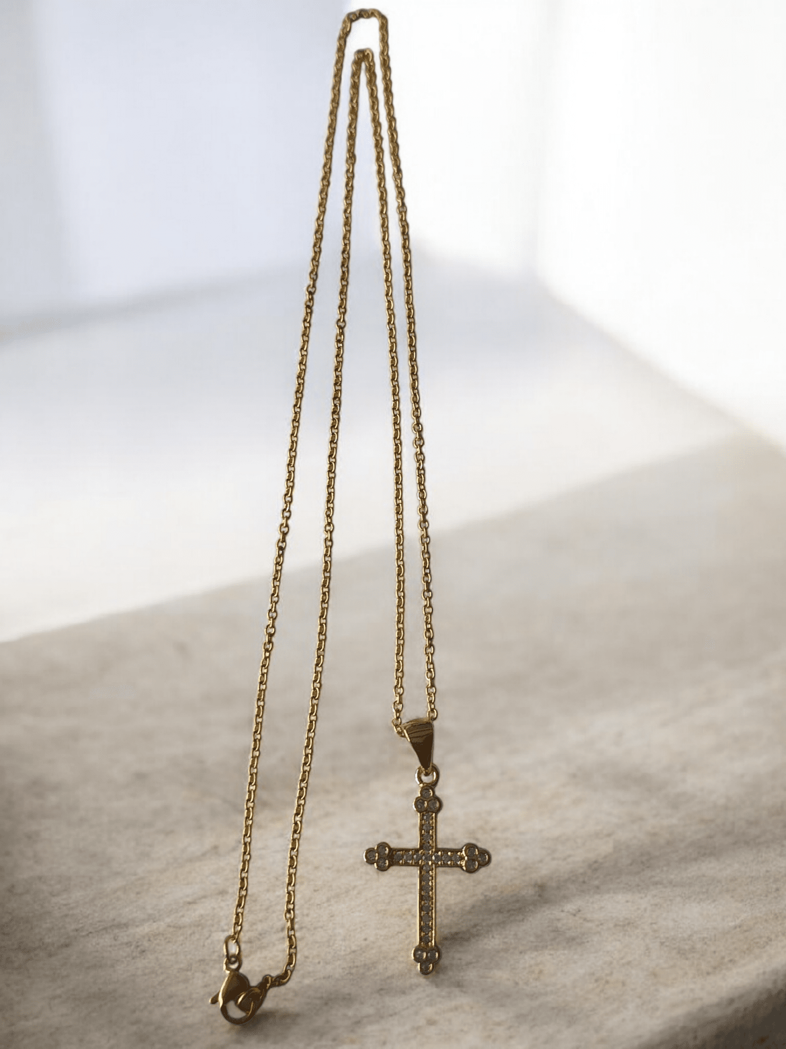 Pendentif croix strass avec chaîne acier inoxydable - Claudine Biker Shop